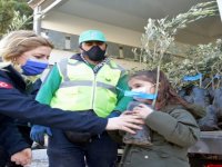 Aliağa Belediyesi’nin Zeytin Fidanı Dağıtımları Sürüyor