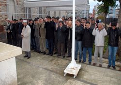 MHP Aliağa'dan Gıyabi Cenaze namazı