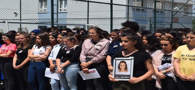 Aliağa'da Hayatanı Kaybeden Hatice Öğretmen’in Okulunda Yas