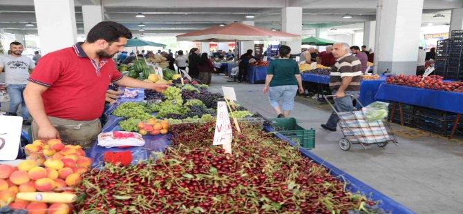 Çay Mahallesi’ne Dev Pazar Yeri