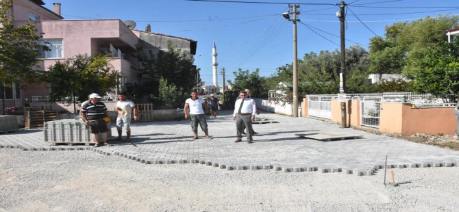 Edremit Parke Taşlarla Örülüyor