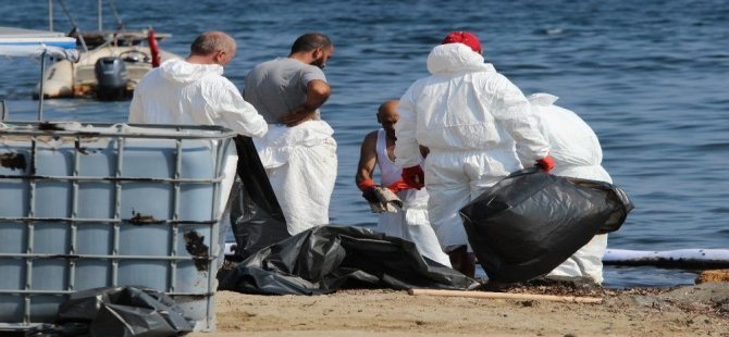 Foça’daki Sızıntıyla İlgili Önemli Gelişme: O Gemiden Alınan Numuneler Uyuşuyor