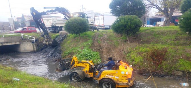 Selvilitepe Mahallesi’nde Dere Temizliği Başladı