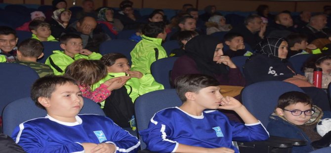 Aliağa Belediyesi’nden Genç Sporcular İçin Beslenme Semineri