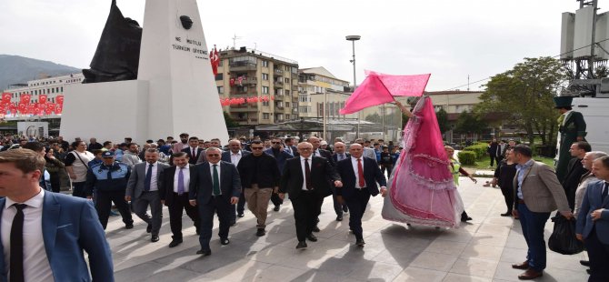 Mesir Festivali Büyük Coşku İle Başladı