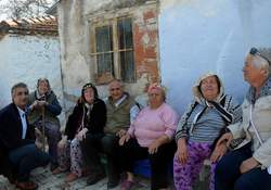 AKP Yarattığı Korku Çukurunda Kendisi Boğuluyor