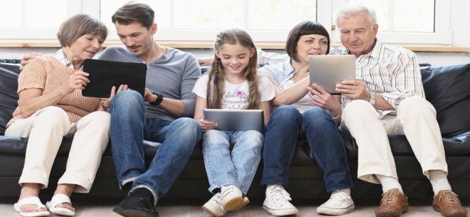 Sosyal Medya İlginiz, Aile İlişkilerinize Mal Olabilir