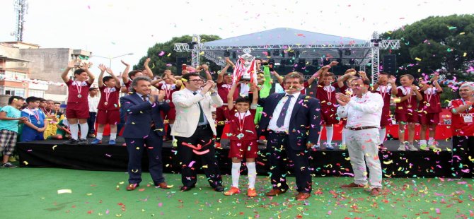 Lig Bergama’nın Şampiyonları Ödüllendirildi