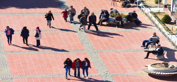 Aliağa’da Genç Nüfus Azaldı Yaşlı Nüfus Arttı