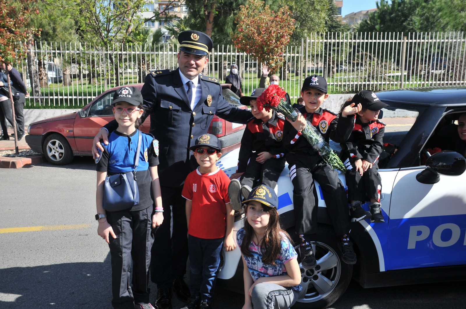 Aliağa'da Polis Haftası Etkinlikleri Devam Ediyor