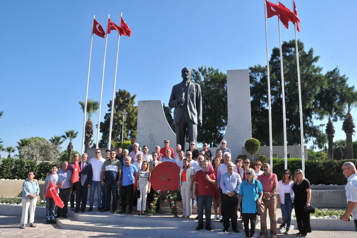 CHP Aliağa İlçe Örgütü partisinin 99. kuruluş yıl dönümünü kutladı