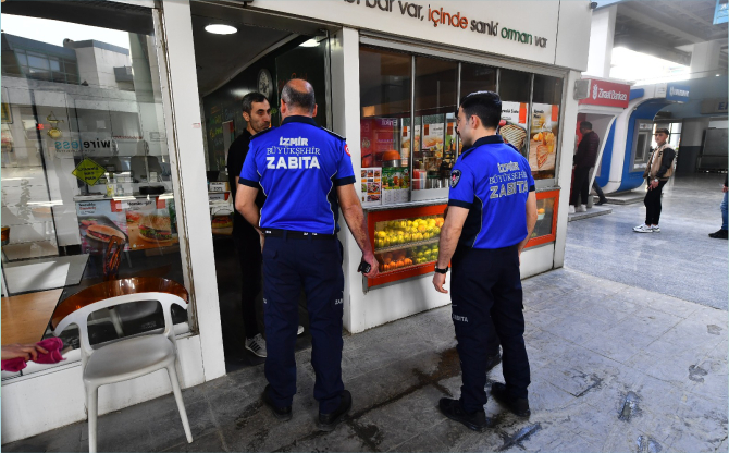 İzmir Büyükşehir Belediyesi zabıta ekipleri bayram öncesi sıkı denetimde