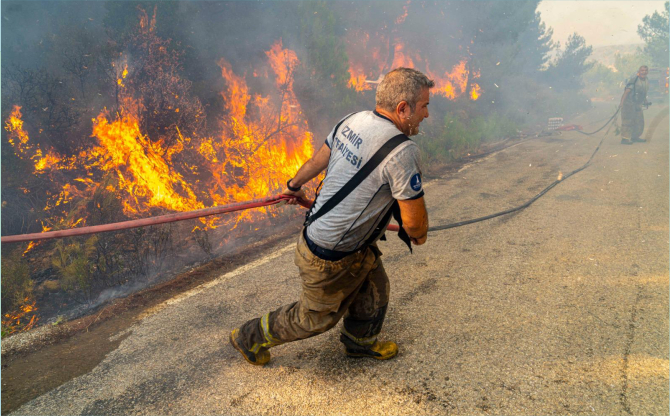 İzmir İtfaiyesi 2025 bilançosu: Yangınların yüzde 43’ü sigara ve kibritten