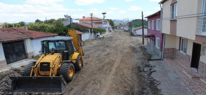 Edremit’te Kırsal Mahallelerin Sorunları Çözülüyor