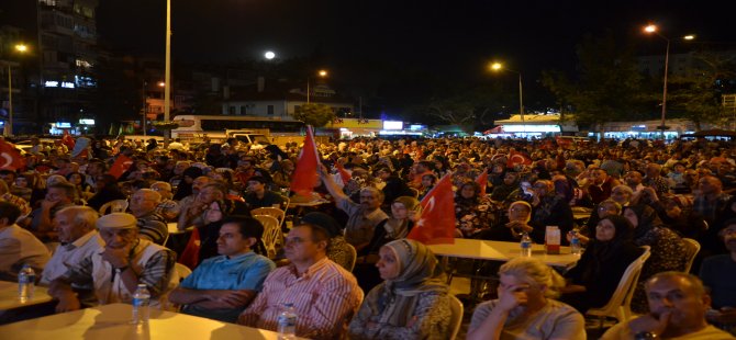 Festival Alanı Demokrasi Meydanı Oldu