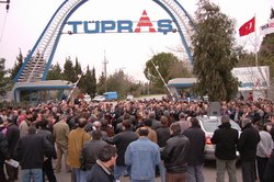 Petrol-İş:"Hukuk Herkese Lazım"