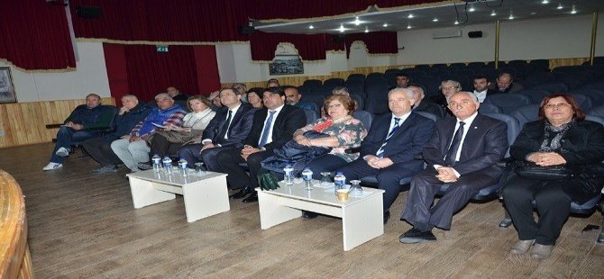 Foça Kent Konseyinde Orhan Gürer Güven Tazeledi