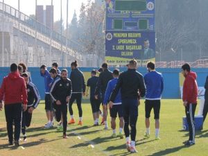 Menemen Belediyespor’un Derbi Hedefi 3 Puan