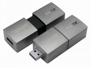 Dünyanın En Yüksek Kapasiteli USB Flash Belleği Kingston’dan