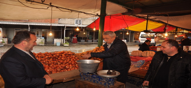 Esnafın Sigorta Primi Ve Vergi Ödemeleri Ertelenmeli