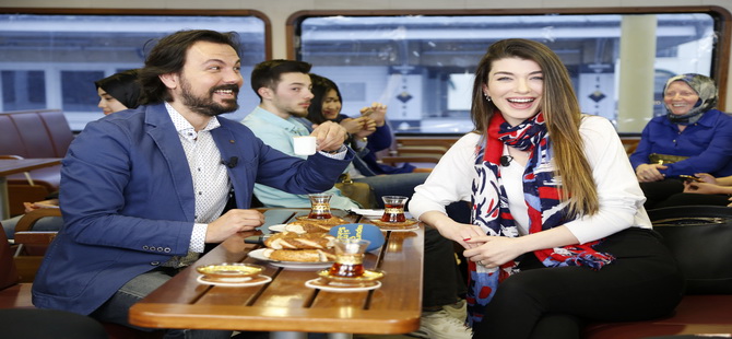 Vapurda Çay Simit Sohbet