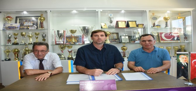 Edremit Belediyesi Gürespor Ömer Buharalı’ya Emanet