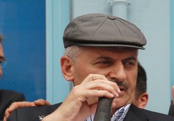 Binali Yıldırım Kiraz''da