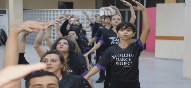 Tekerlekli Sandalyede Dans Tüm Engelleri Aşıyor