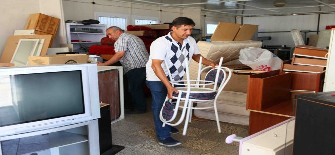 Bayraklı’da “Yüz Güldüren” Destek