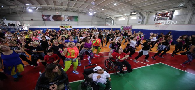 Kanserli Çocuklar Yararına Zumba