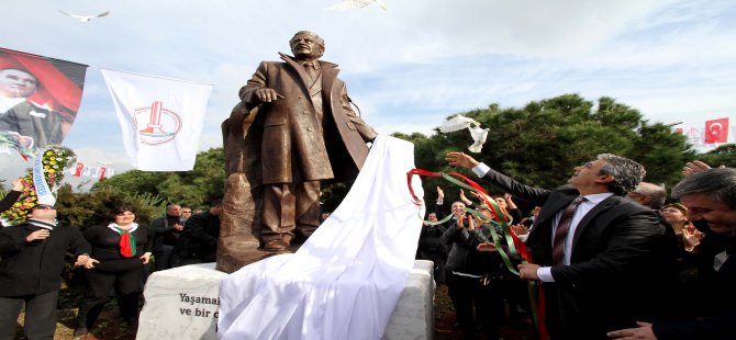 Karşıyaka, Nazım Hikmet’i Anıyor