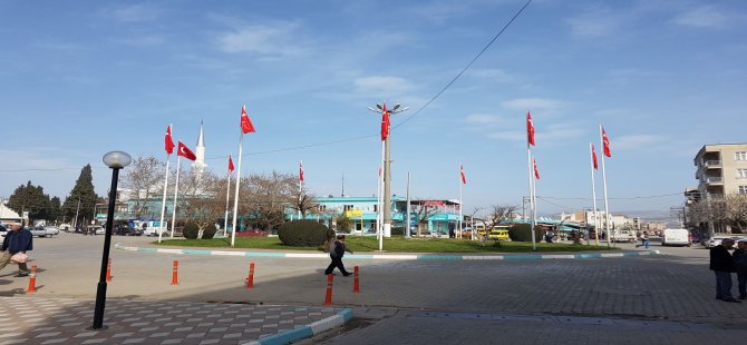 Gölmarmara’daki Şanlı Türk Bayrakları Yenilendi