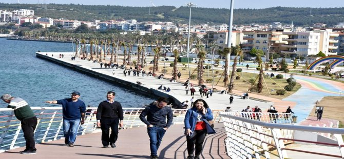 Aliağalılar Güneşli Havanın Tadını Çıkarttı