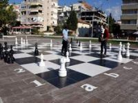 Aliağa’ya Dev Satranç Sahası