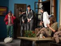 Kuşadası’nda Tiyatro Şöleni