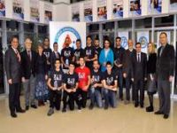 İzmir’in Kalbi İKÇÜ’de Atıyor