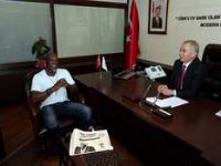Campbell'dan Başkan Zolan'a Ziyaret