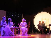 İzmir Aşkına büyük alkış aldı