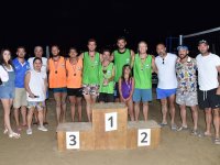 YENİFOÇA’DA PLAJ VOLEYBOLU HEYECANI