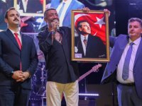 Kınık Hasat Festivali’nde Yıldızlar Geçidi