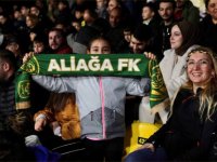 Aliağa’da Futbol Tarihinin İlk Gece Maçı Oynandı