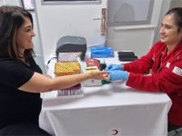 Aliağalı Muhtarlardan Türk Kızılay’a Anlamlı Destek