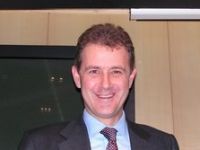 Tütüncülerin Başkanı Özgener