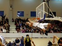 Enka Lideri Elinden Kaçırdı