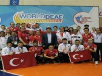 İşitme Engelliler Dünya Şampiyonasında Türkiye 38 Madalya Kazandı