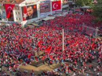 Bursa’da Demokrasi Şöleni