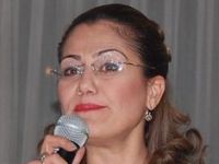 Özlem Şan Oğuzhan'dan Kutlama