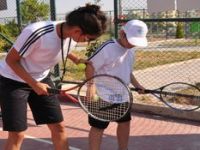 Aliağaspor'dan Tenis Kursu
