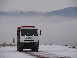 Uşak Belediyesi Kar ve Buzlanmalara Karşı Önlem Aldı.